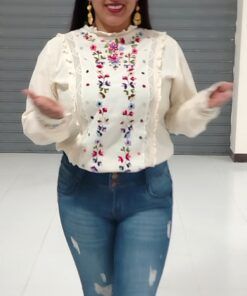 Blusa en tela de color beige B10